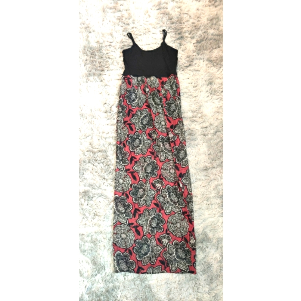 Long Summer Edgy Floral red dress with modern black and white flowers